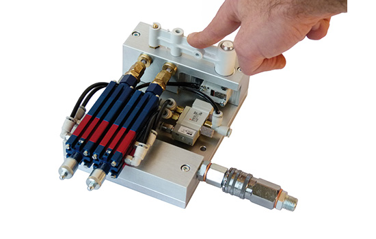 Custom semi-automatic grease dispensing system with metering valves – NEUBOR
