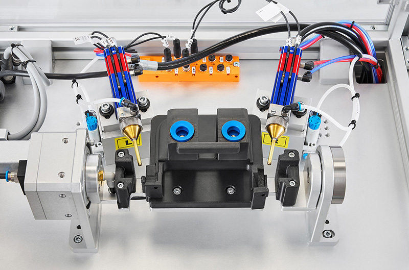 Stepper motor with encoder applying 8 precise grease spray points on shaft - NEUBOR